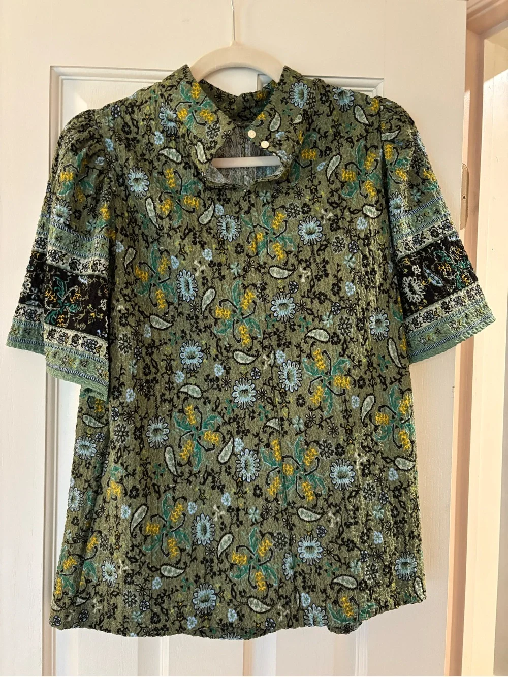 LOFT Olive Green Floral Print Short Sleeve Blouse